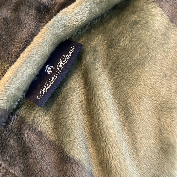 Brooks Brothers Green Stripe Throw Blanket 50 X 60 Inches In Excellent Condition - Picture 4 of 5